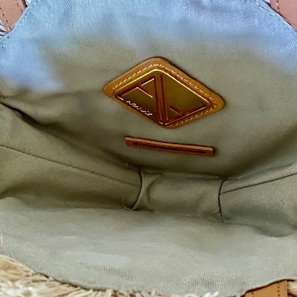 Aranaz Serena Embellished Clam purse - Picture 10 of 11